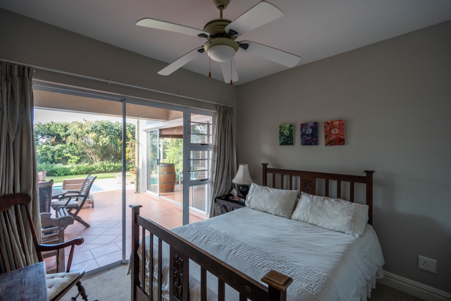 5 Bedroom Property for Sale in Seafield Eastern Cape
